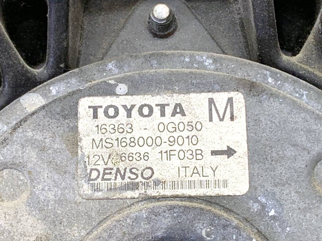 Вентилятор радіатора дифузор Toyota Avensis T25 16363-0G050 — фото деталі 6