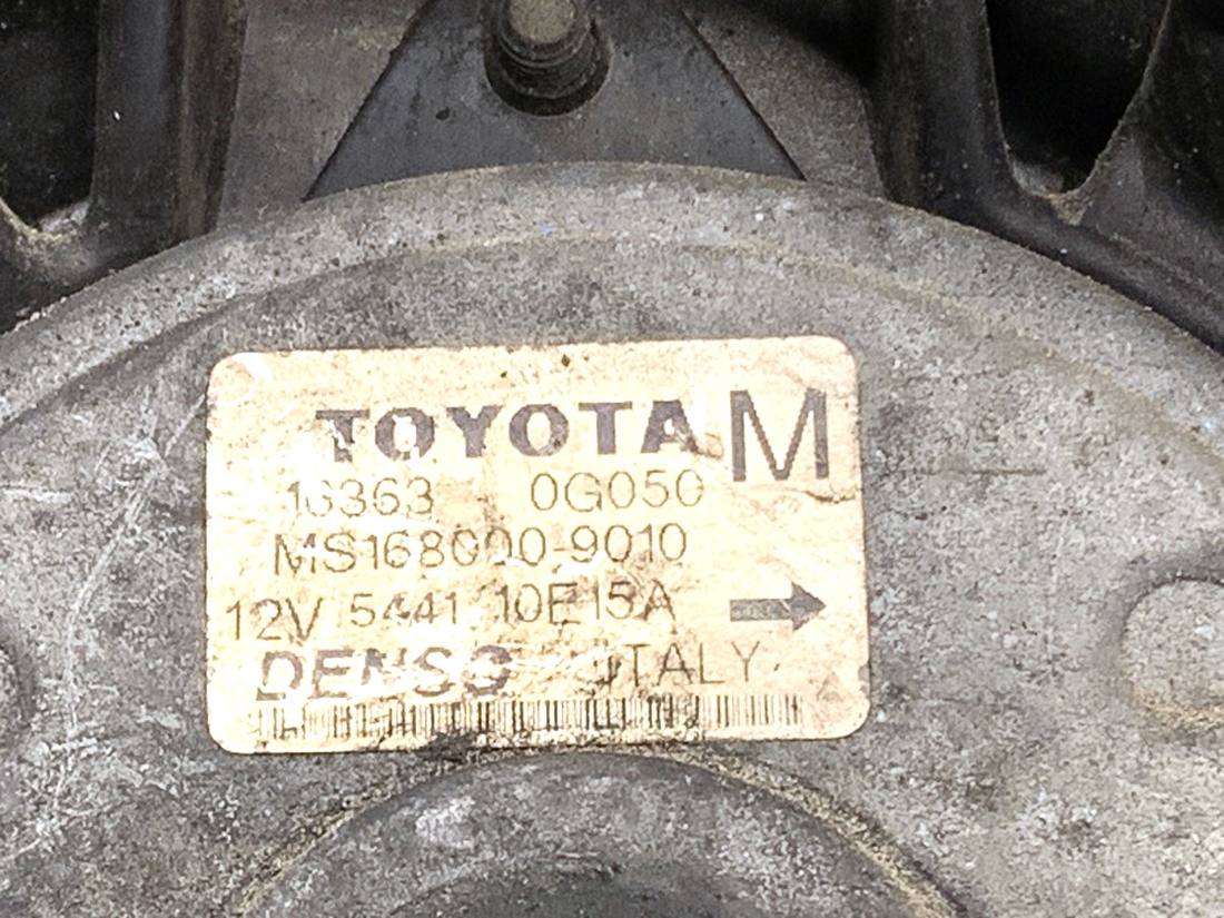 Вентилятор радіатора дифузор Toyota Avensis T25 16363-0G050 — фото деталі 7