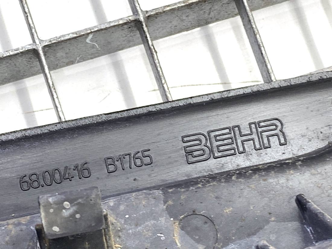 Вентилятор радиатора диффузор BMW 5 E60 6931231 — фото детали 7