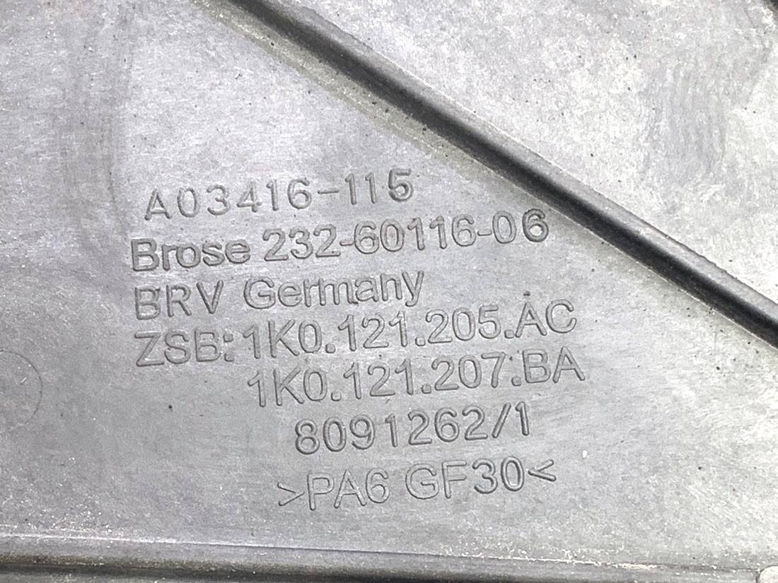 Вентилятор радіатора дифузор Volkswagen Golf 6 1K0121205AC — фото деталі 6