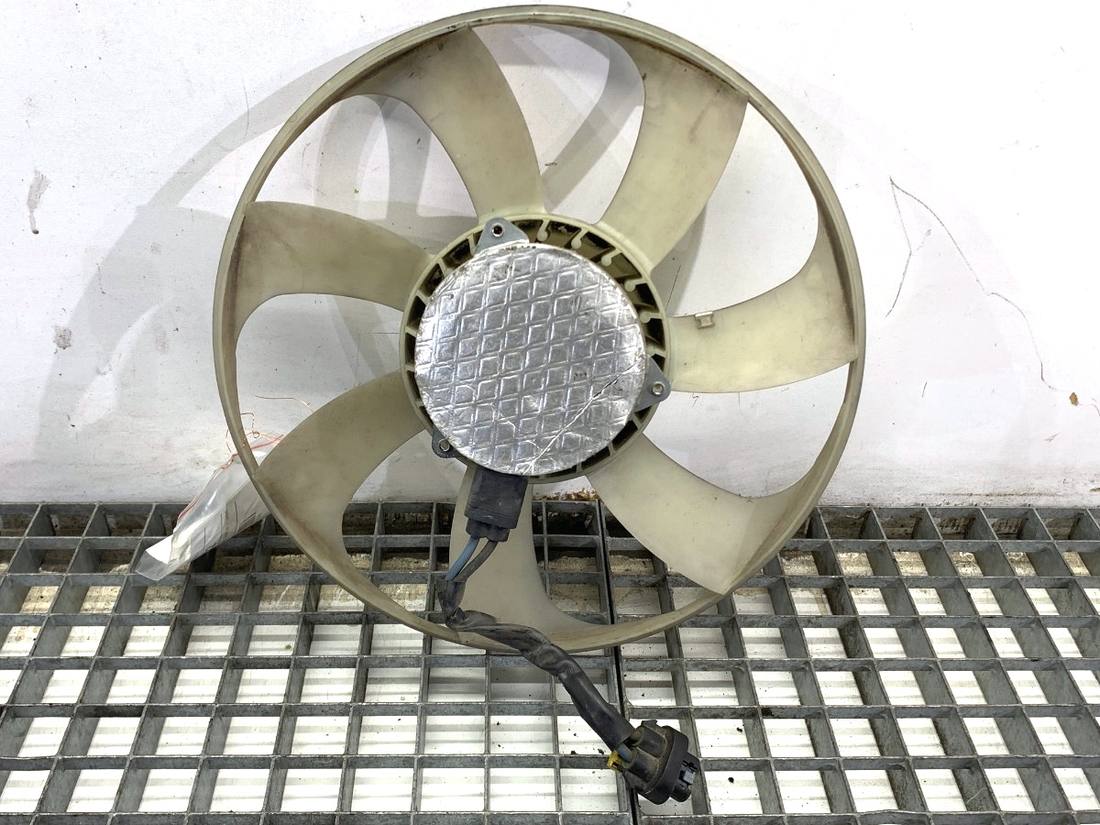 Вентилятор радиатора диффузор Jeep Cherokee — фото детали 2