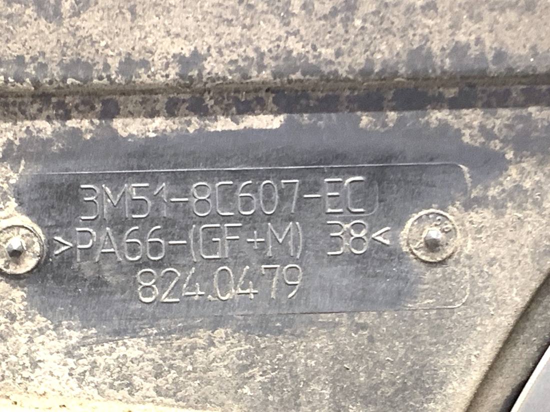 Вентилятор радіатора дифузор Ford Focus 3M51-8C607-EC — фото деталі 4