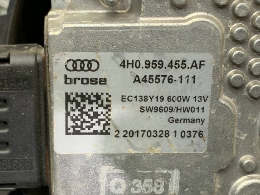 Вентилятор радиатора диффузор Audi A6 C7 4H0959455AF — фото детали 4