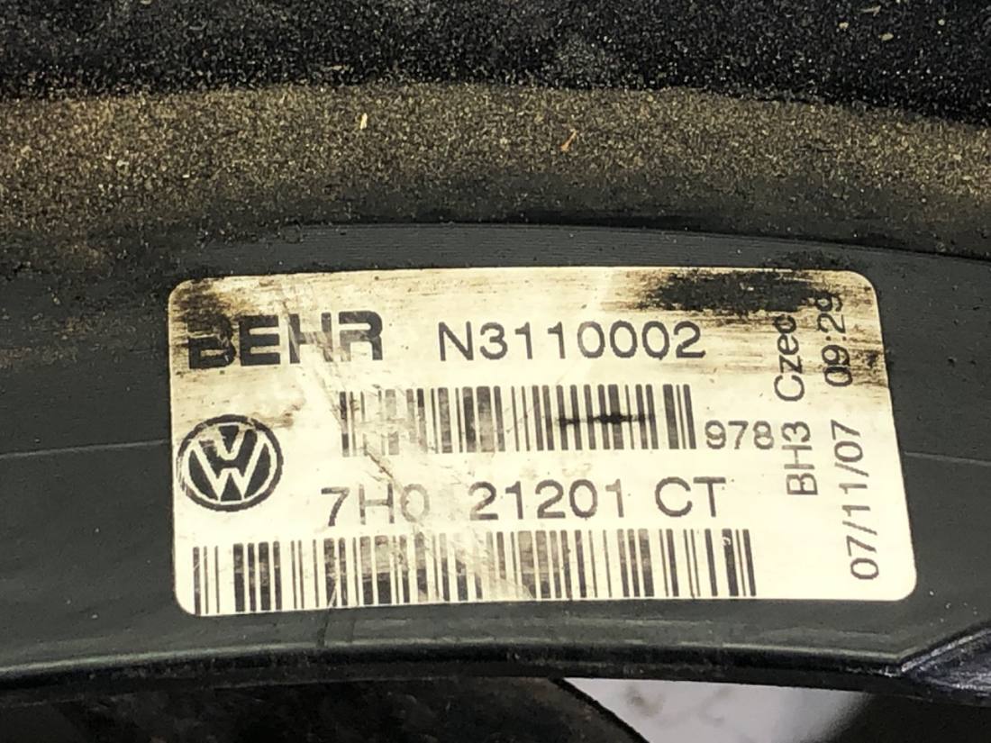 Вентилятор радіатора дифузор Volkswagen Transporter T5 7H0121201CT — фото деталі 5