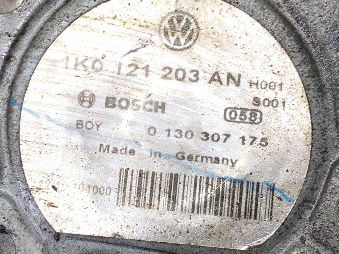 Вентилятор радіатора дифузор Volkswagen Golf 6 1K0121203AN — фото деталі 5