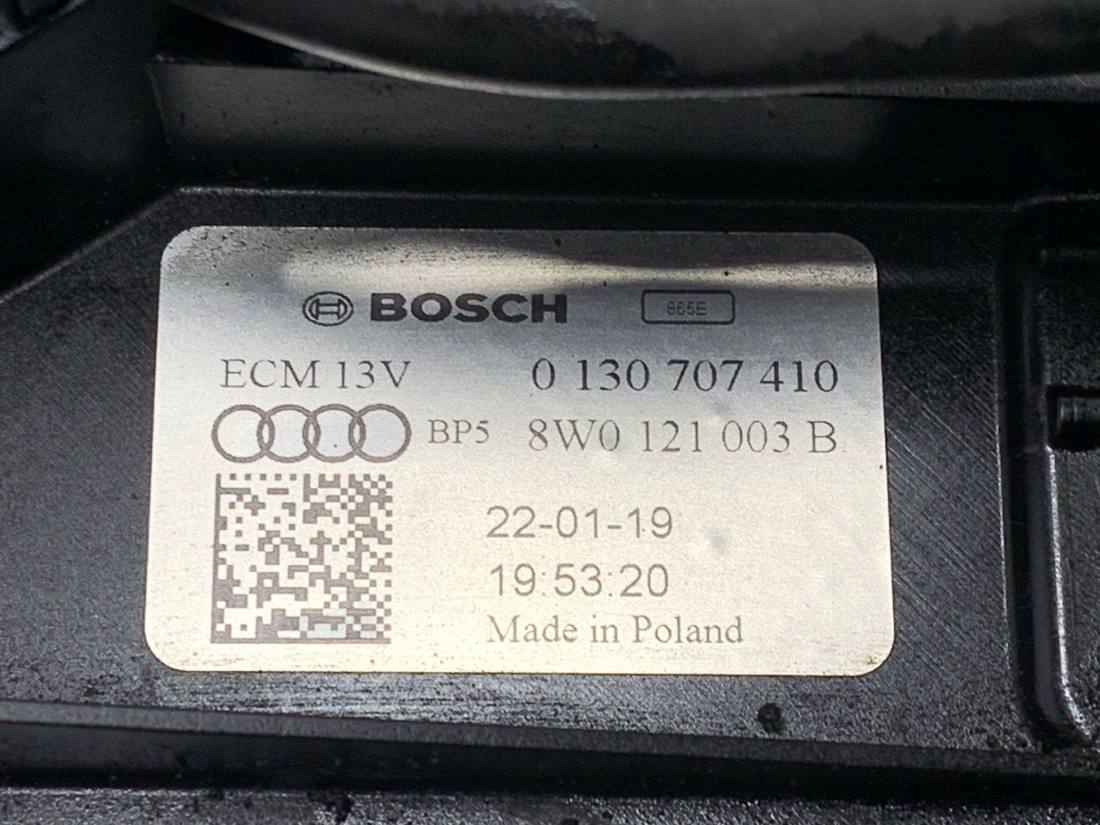 Вентилятор радіатора дифузор Audi Q8 — фото деталі 4