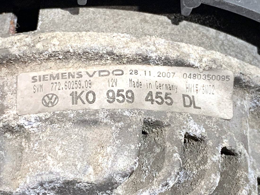 Вентилятор радіатора дифузор Volkswagen Touran 1K0959455DL — фото деталі 3