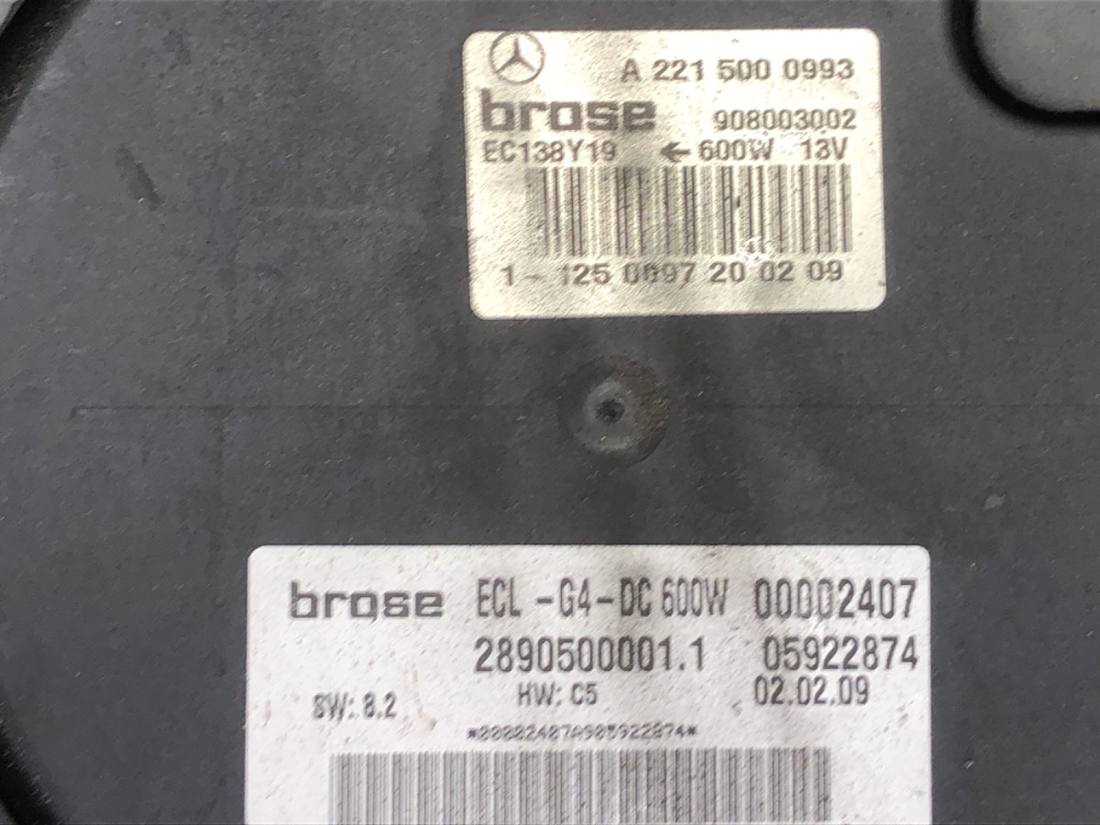Вентилятор радіатора дифузор Mercedes S W221 A2215001193 — фото деталі 4