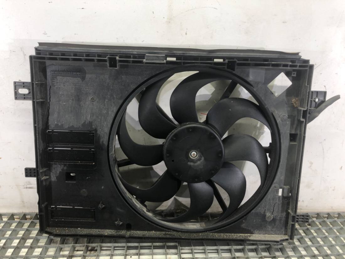 Вентилятор радіатора дифузор Opel Combo D 9836638080