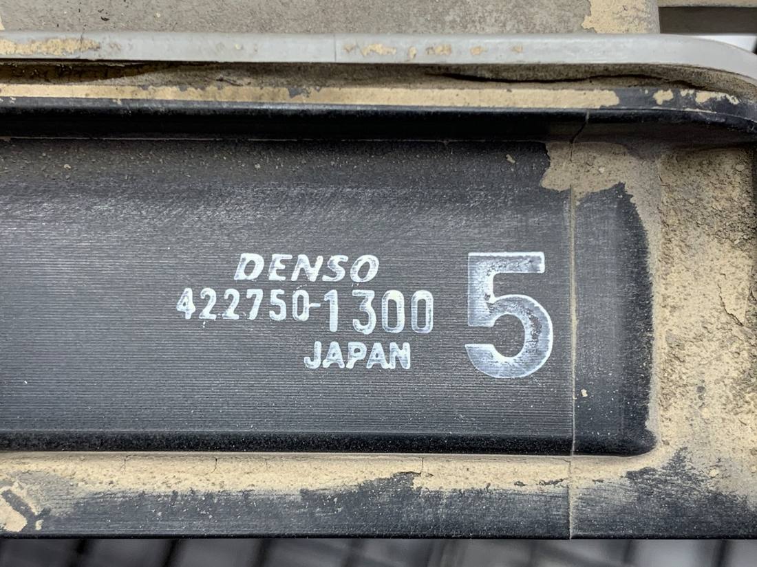Вентилятор радіатора дифузор Toyota Prius 422750-1300 — фото деталі 3