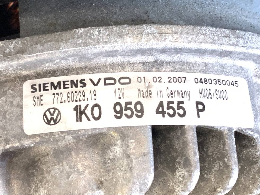 Вентилятор радіатора дифузор Volkswagen Golf 5 1K0959455P — фото деталі 4