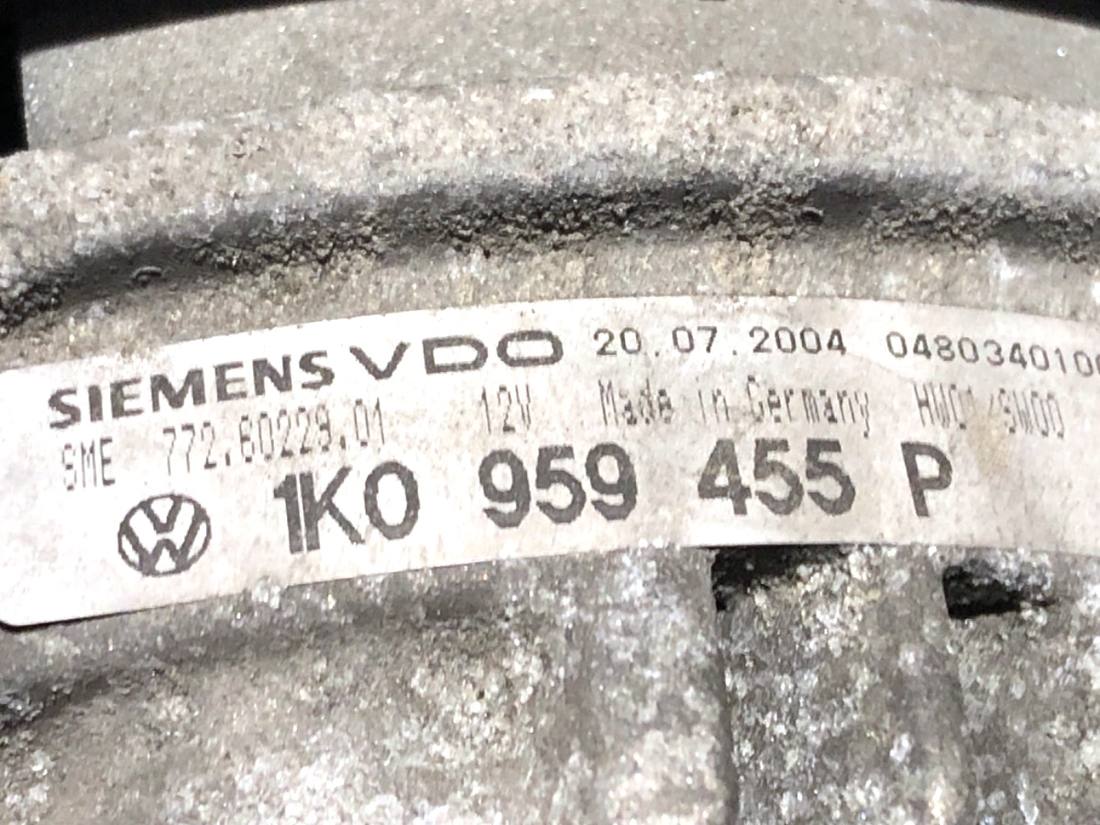 Вентилятор радіатора дифузор Volkswagen Golf 5 1K0959455P — фото деталі 4