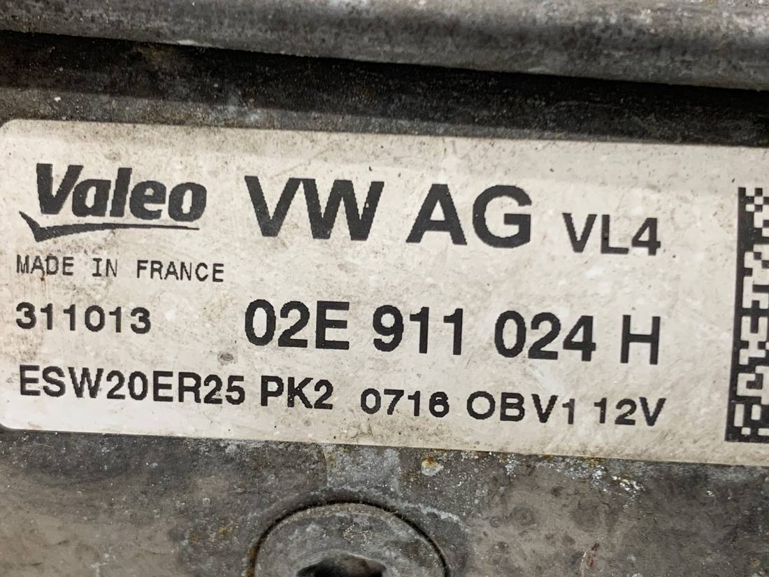 Стартер Volkswagen Passat CC 02E911024H — фото детали 4