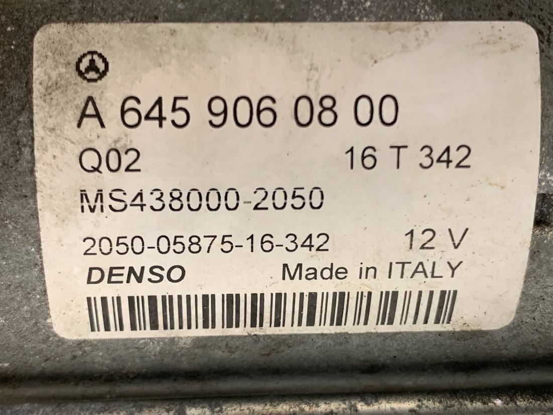 Стартер Mercedes A W176 A6459060800 — фото детали 4