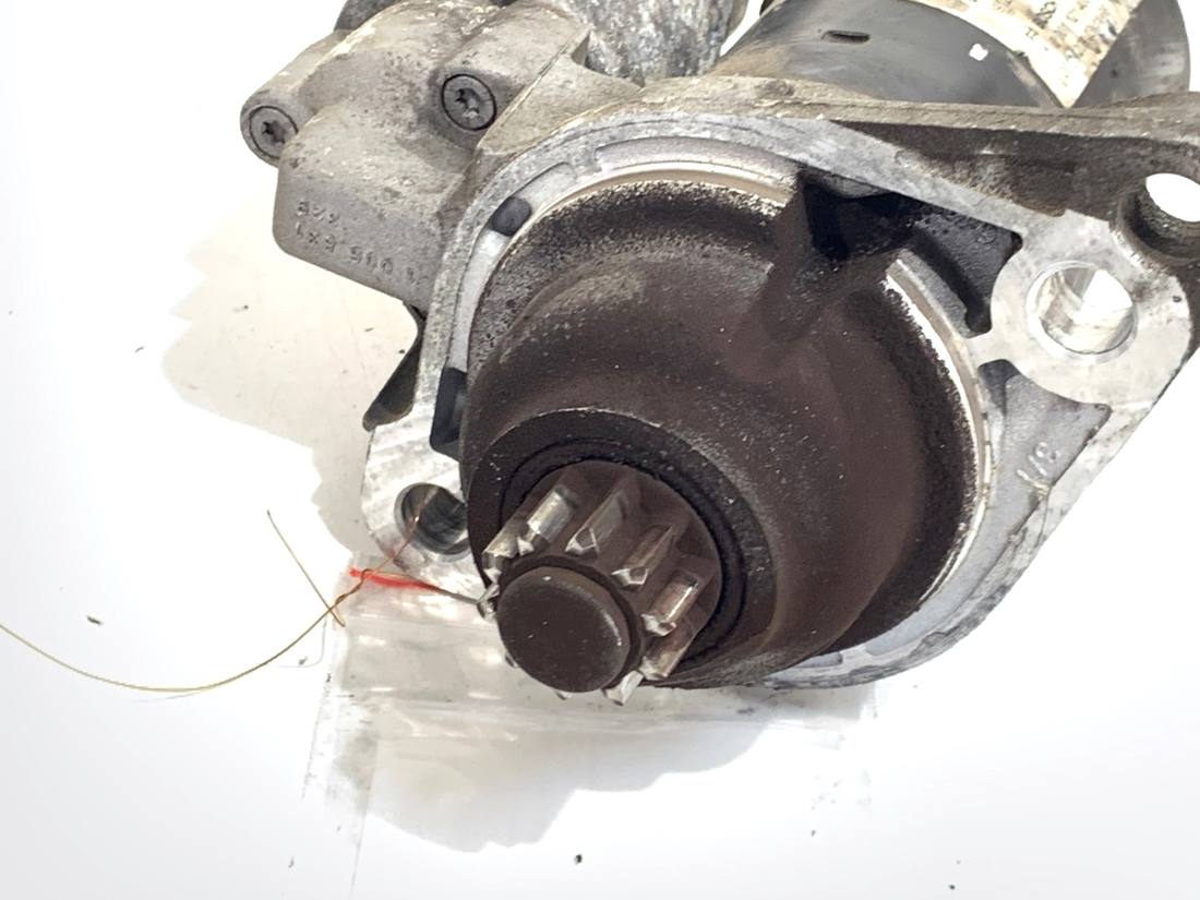 Стартер Volkswagen Jetta 02Z911023E — фото детали 4