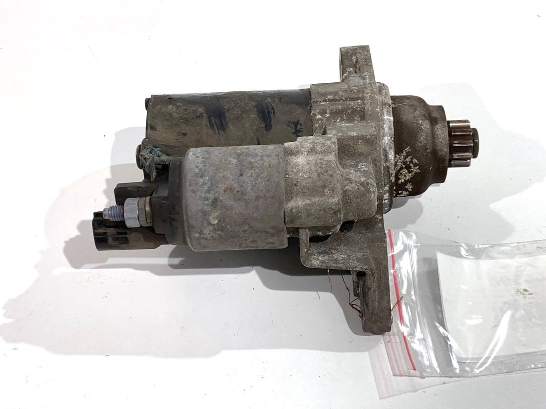 Стартер Volkswagen Golf 5 02T911023R — фото деталі 2
