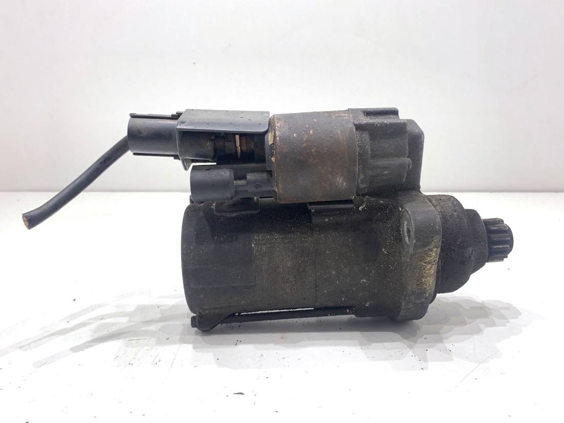 Стартер Volkswagen Sharan 02M911024A — фото деталі 3