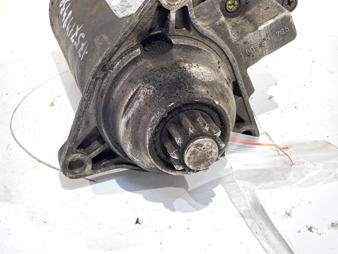 Стартер Volkswagen Transporter T4 0001125001 — фото деталі 4