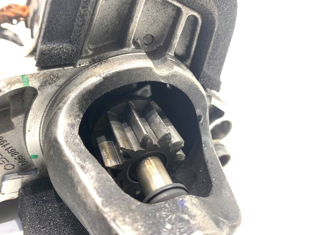 Стартер Nissan Qashqai 233006UB0B — фото деталі 4