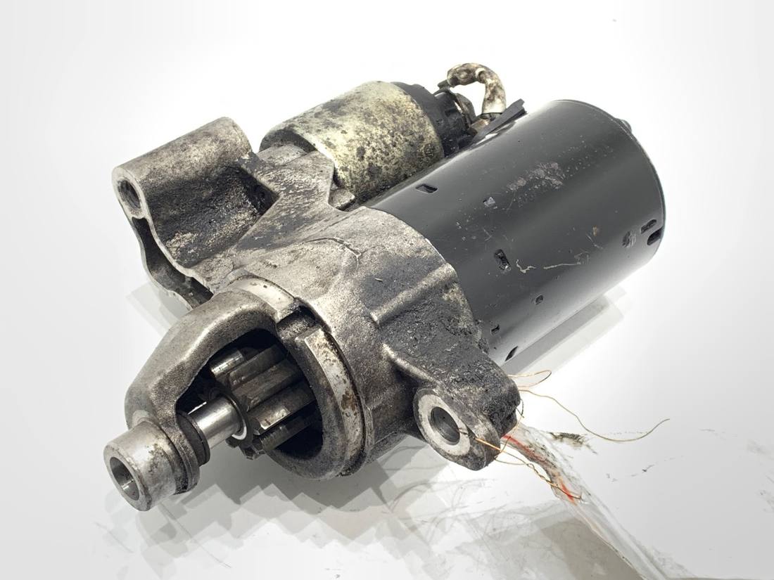 Стартер Audi A4 B8 0001107450