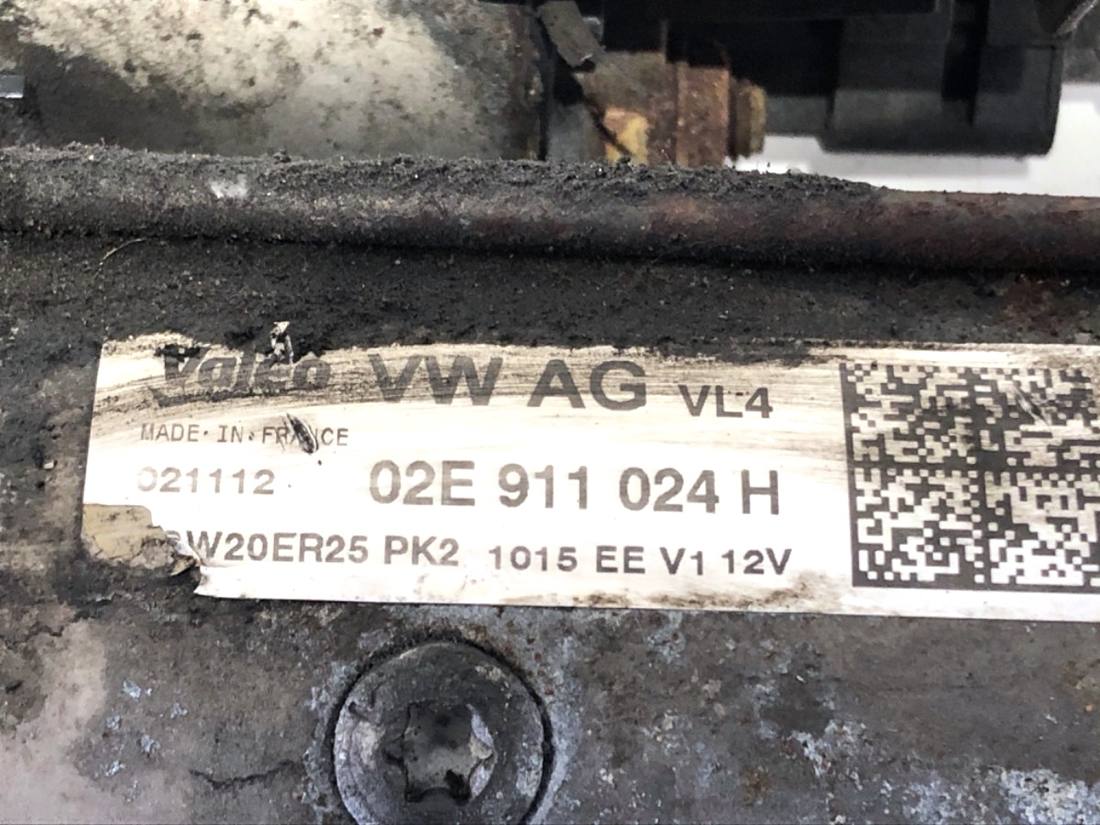 Стартер Volkswagen Passat B7 02E911024H — фото деталі 5