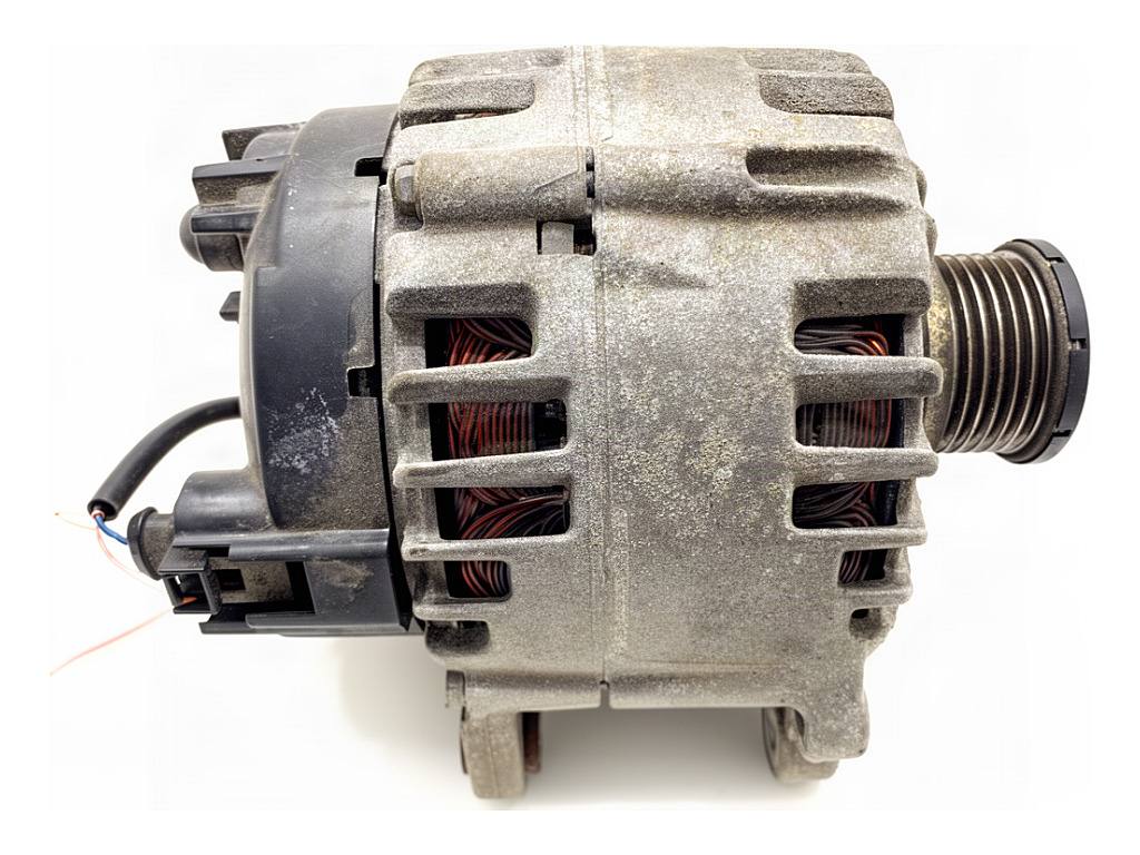 Генератор Volkswagen Golf 7 03L903023L