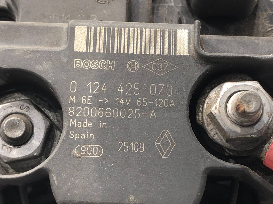 Генератор Renault Megane 3 8200660025A — фото деталі 4