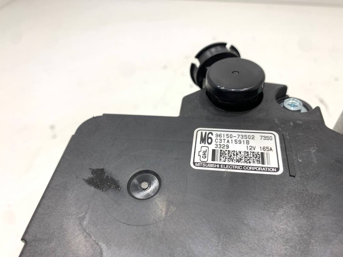 Генератор Suzuki Swift 96150-73S02 — фото деталі 4