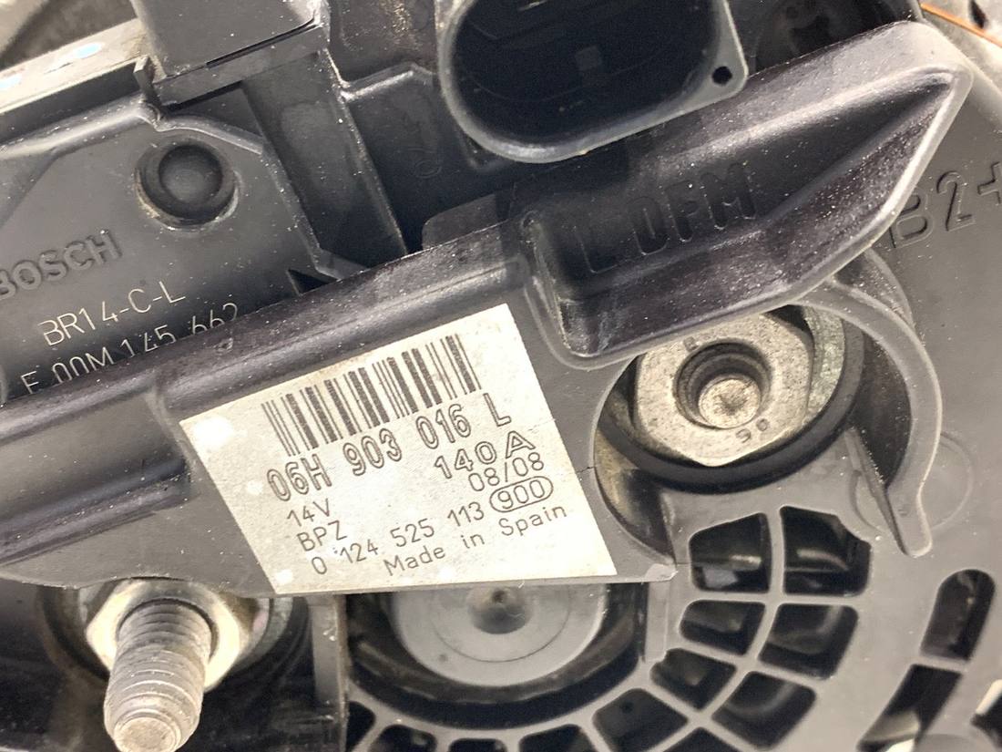 Генератор Audi A4 B8 06H903016L — фото деталі 4