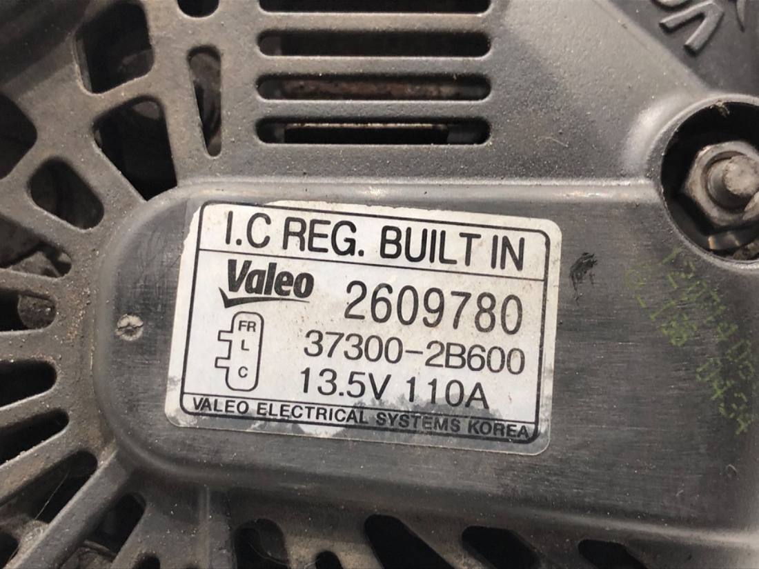Генератор Hyundai Ix35 37300-2B600 — фото деталі 5