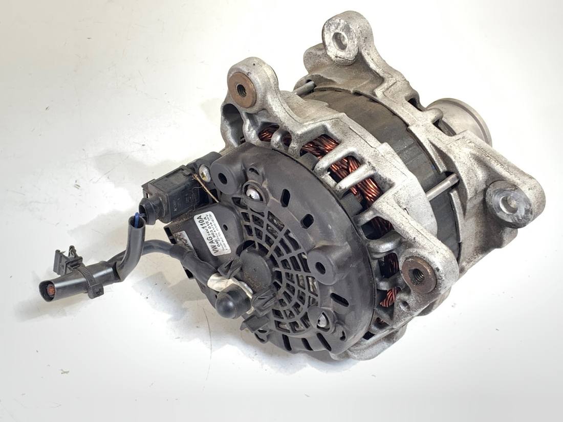 Генератор Volkswagen Polo 04E903015A — фото детали 2