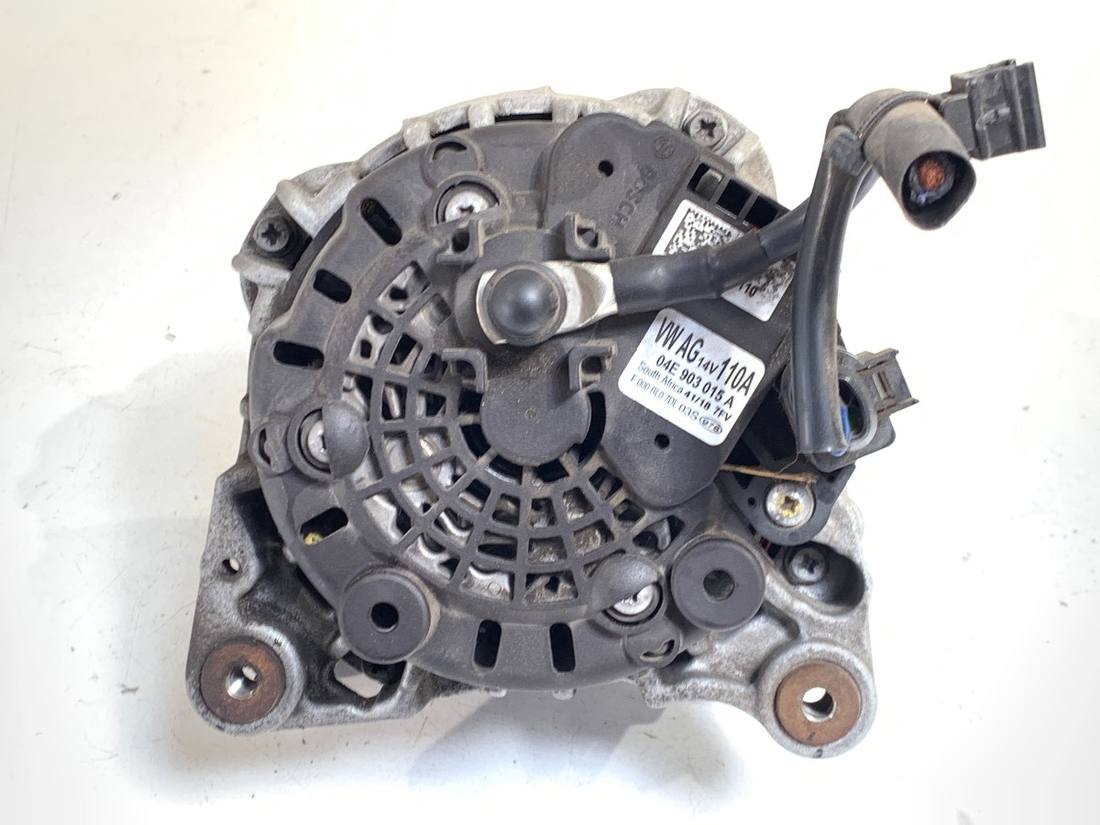 Генератор Volkswagen Polo 04E903015A — фото детали 3