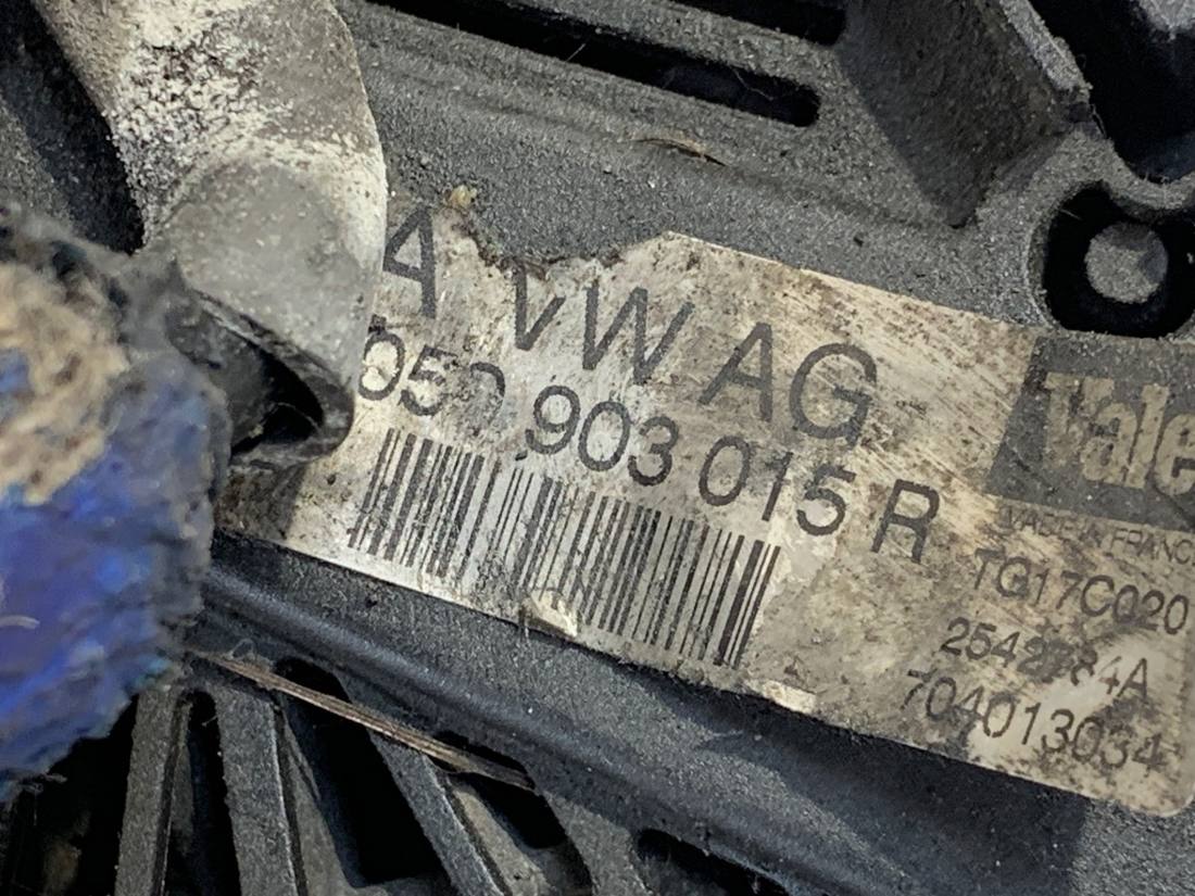 Генератор Audi A6 C6 059903015R — фото деталі 4