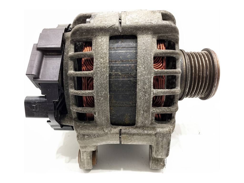 Генератор Volkswagen Passat B8 05L903026B