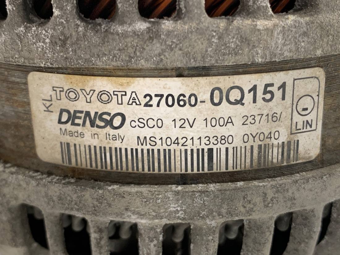 Генератор Toyota Yaris 4 27060-0Q151 — фото деталі 4