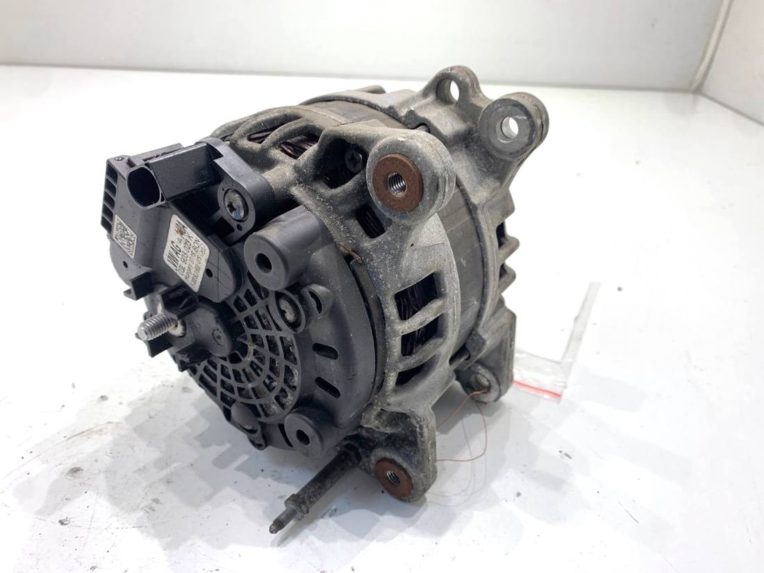 Генератор Volkswagen Golf 7 03L903023K — фото детали 3