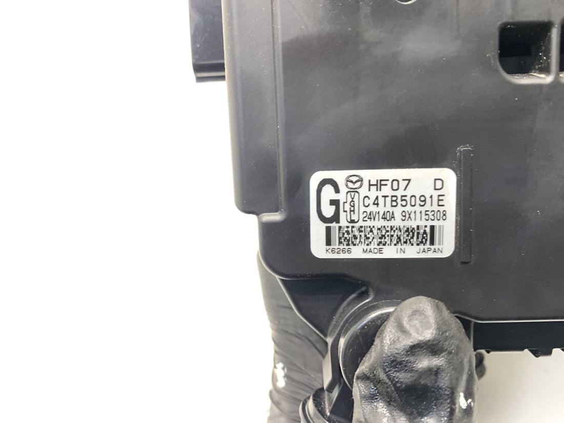Генератор Mazda 3 C4TB5091E — фото деталі 4
