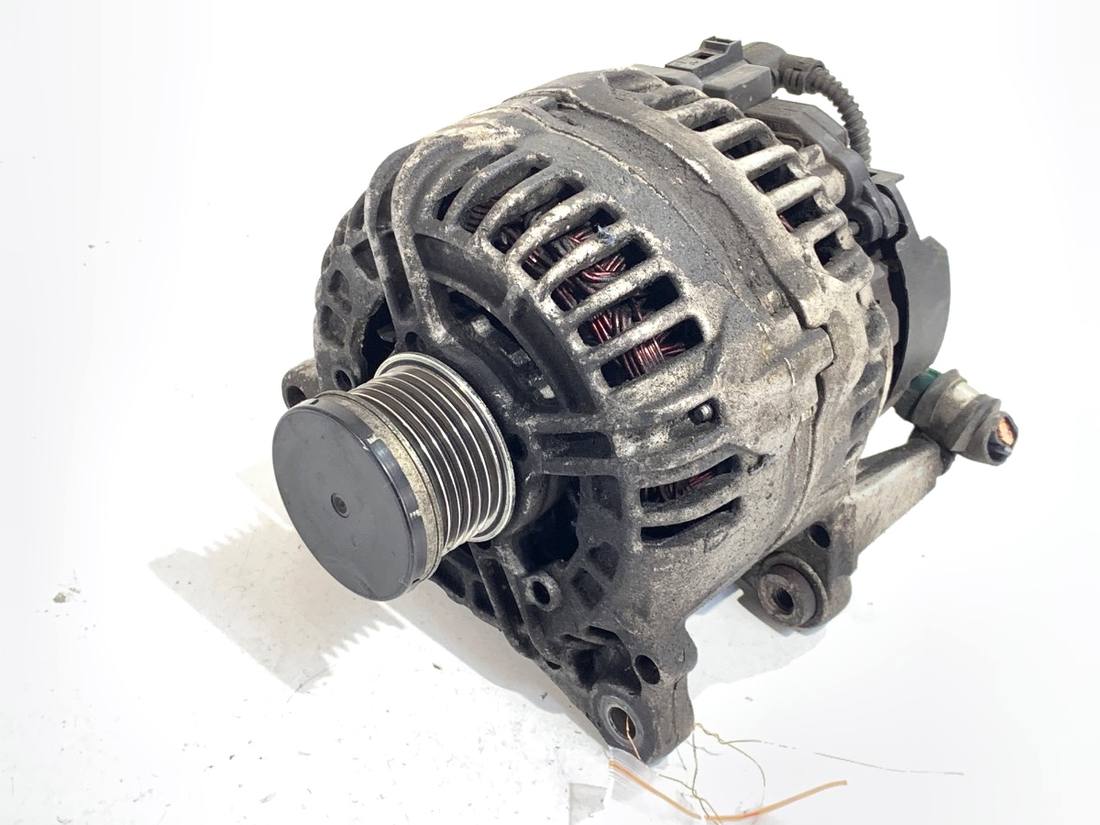 Генератор Volkswagen Jetta 03C903023A