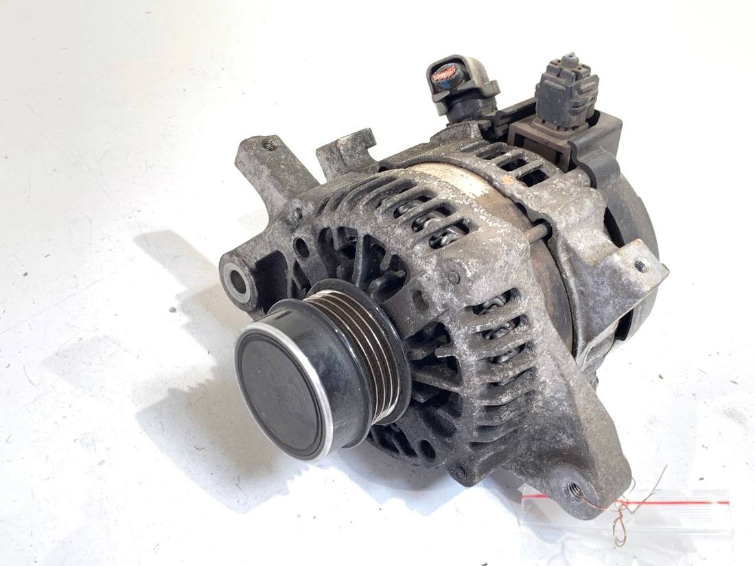 Генератор Toyota Auris 27060-0Y141