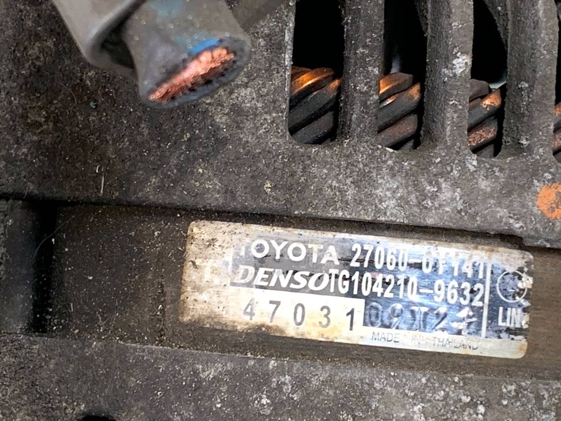 Генератор Toyota Auris 27060-0Y141 — фото деталі 4