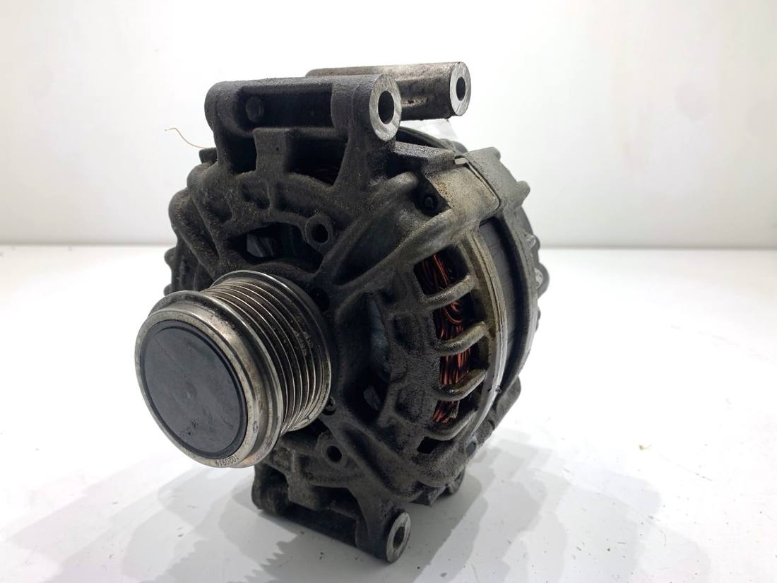 Генератор Volkswagen Passat B8 06K903026L