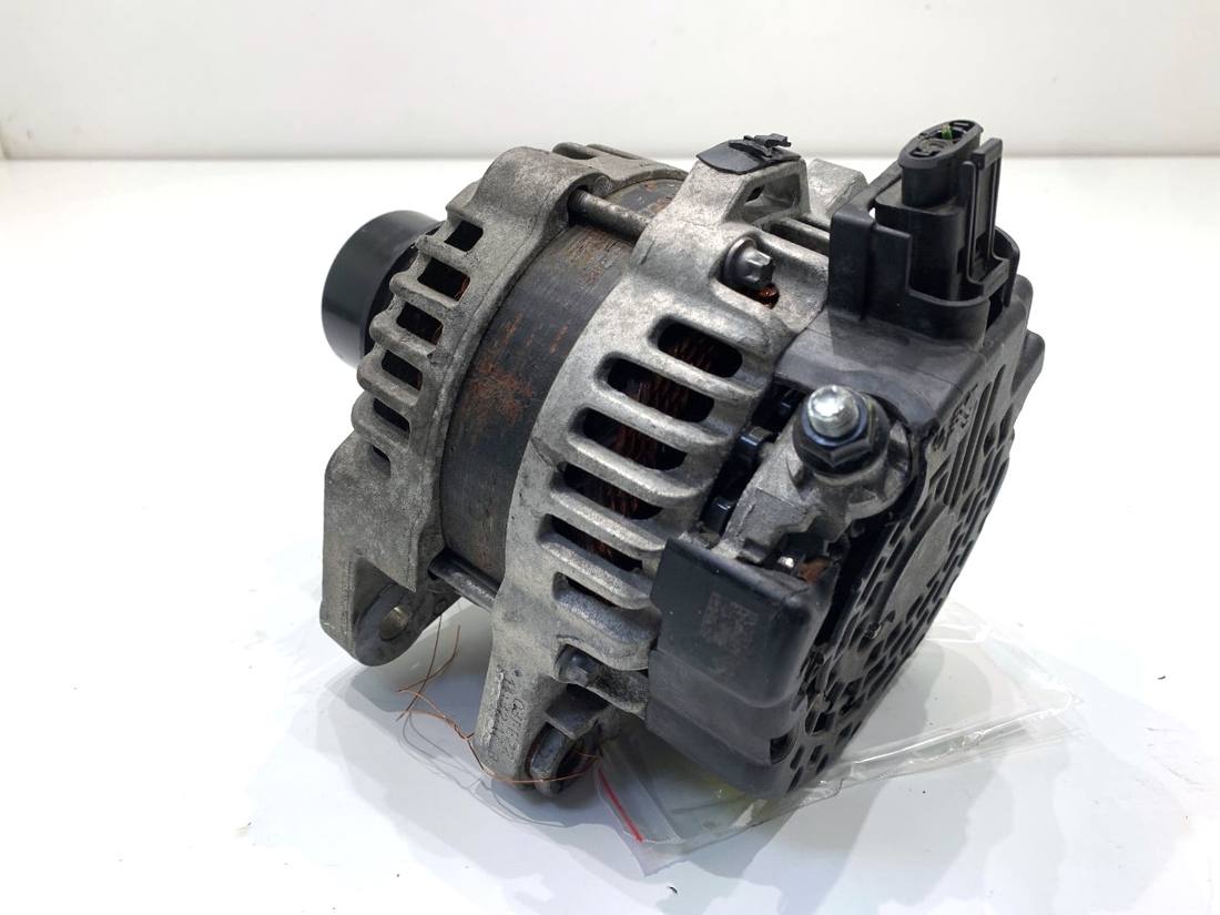 Генератор Kia Ceed 37300-07450 — фото деталі 2