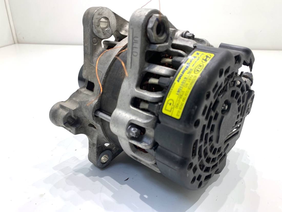 Генератор Kia Ceed 37300-07450 — фото деталі 3