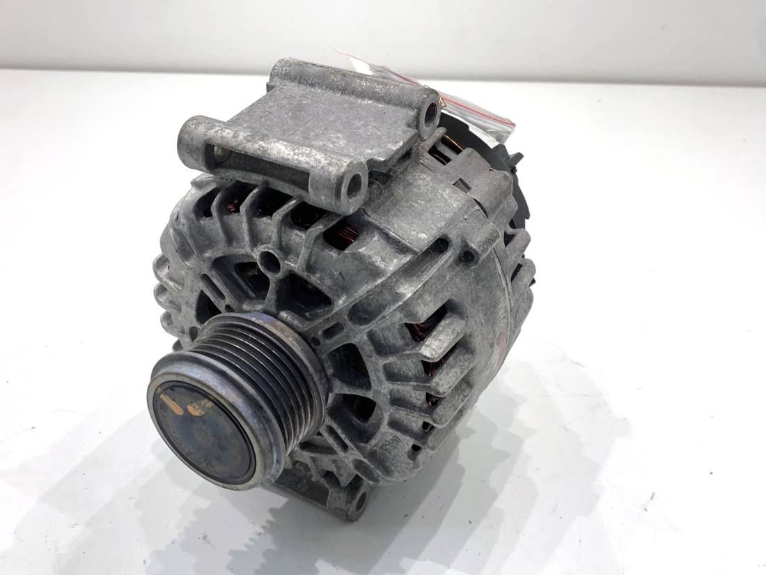Генератор Skoda Octavia 4 06K903026E