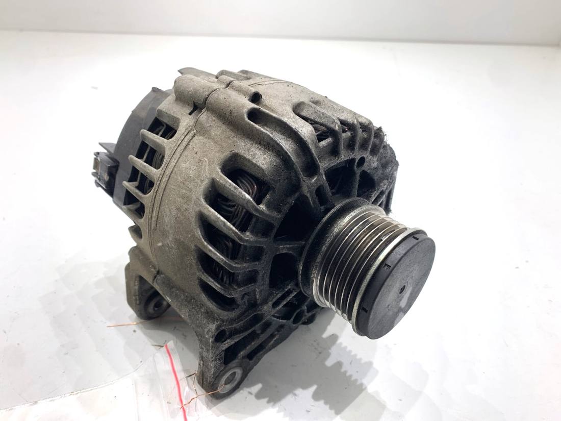 Генератор Renault Clio 231001318R