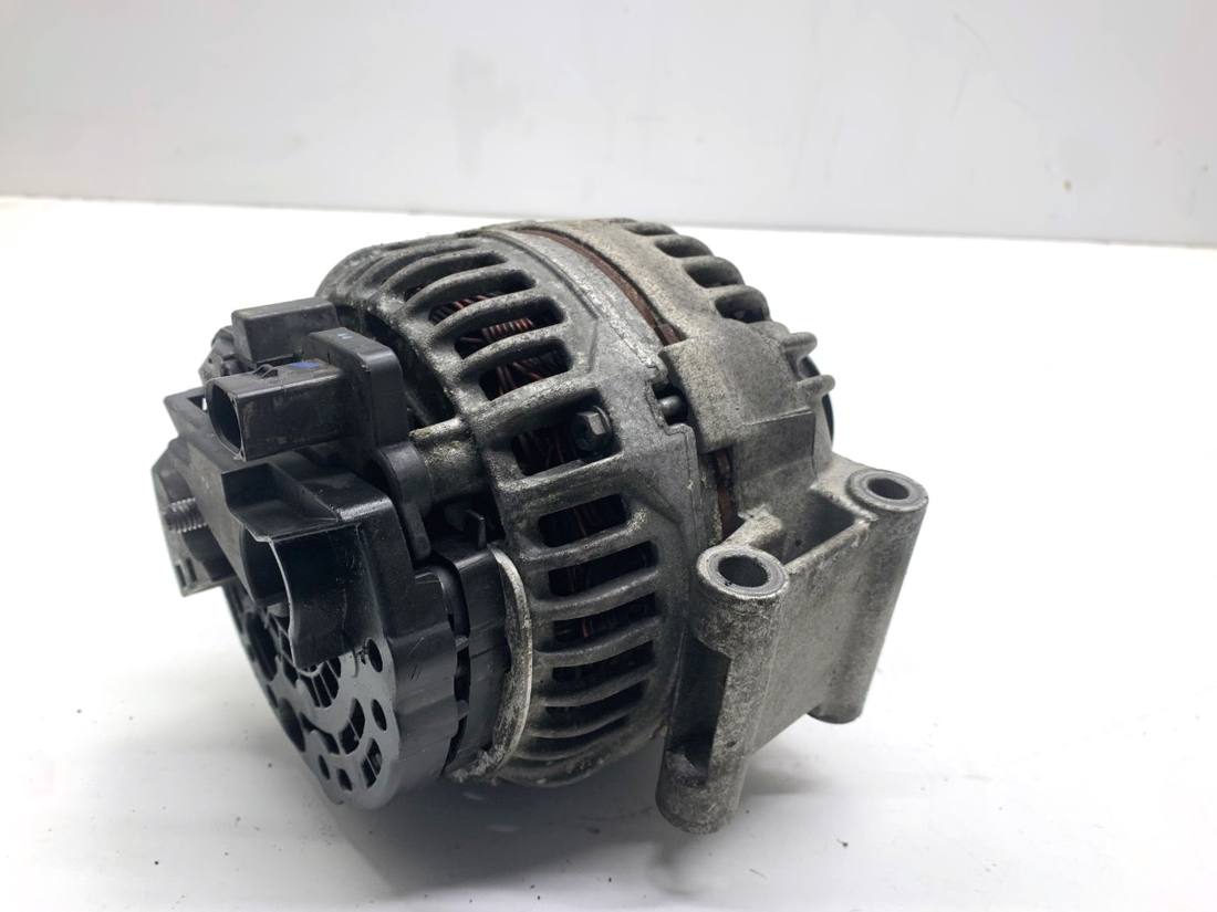 Генератор Audi A4 B8 06H903016L — фото деталі 3