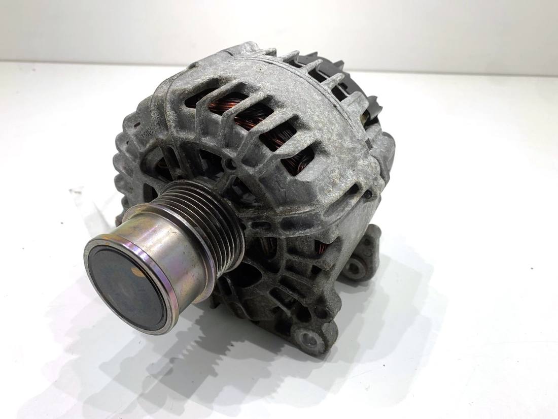 Генератор Skoda Kodiaq 04C903021A