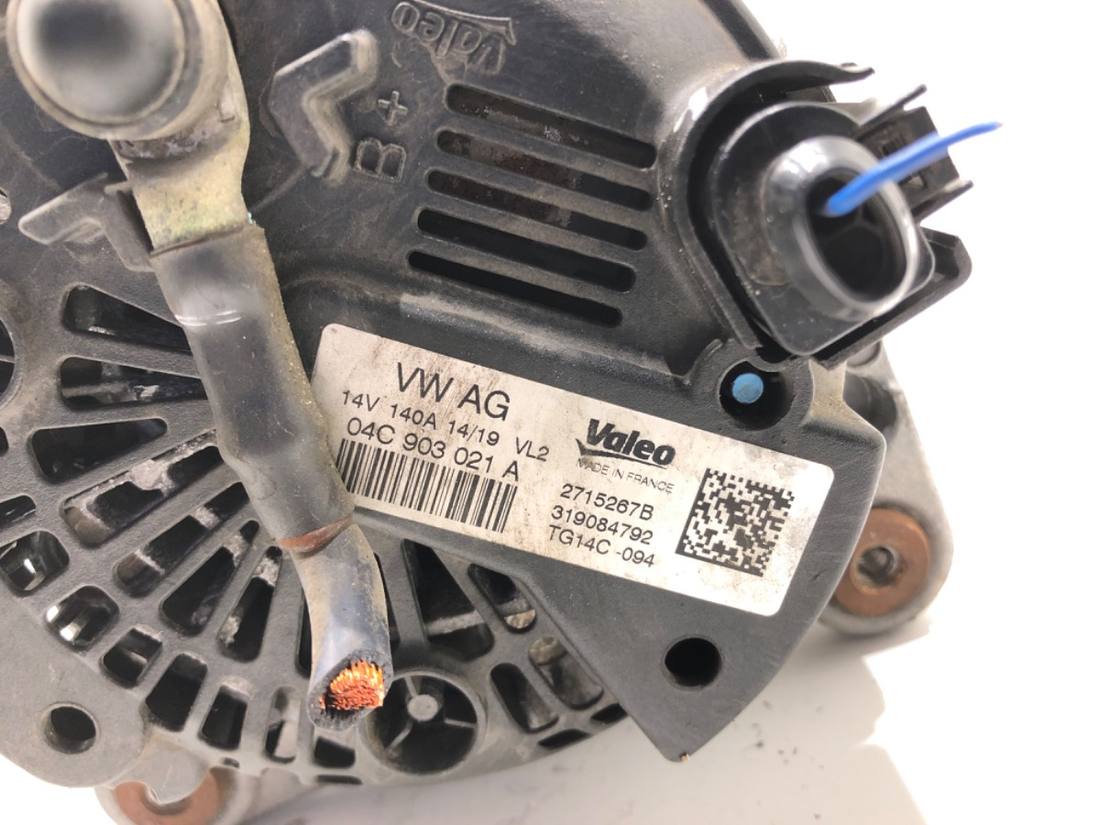 Генератор Volkswagen T-Roc 04C903021A — фото деталі 5