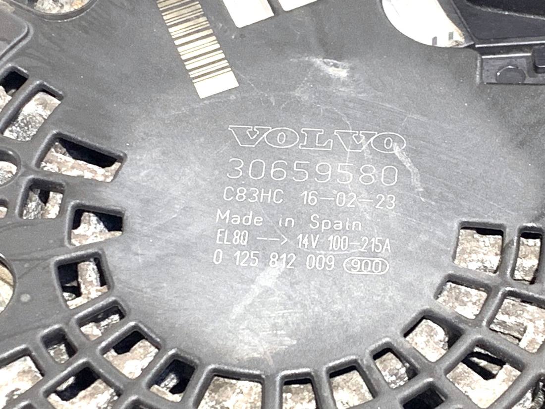 Генератор Volvo V40 30659580 — фото детали 4