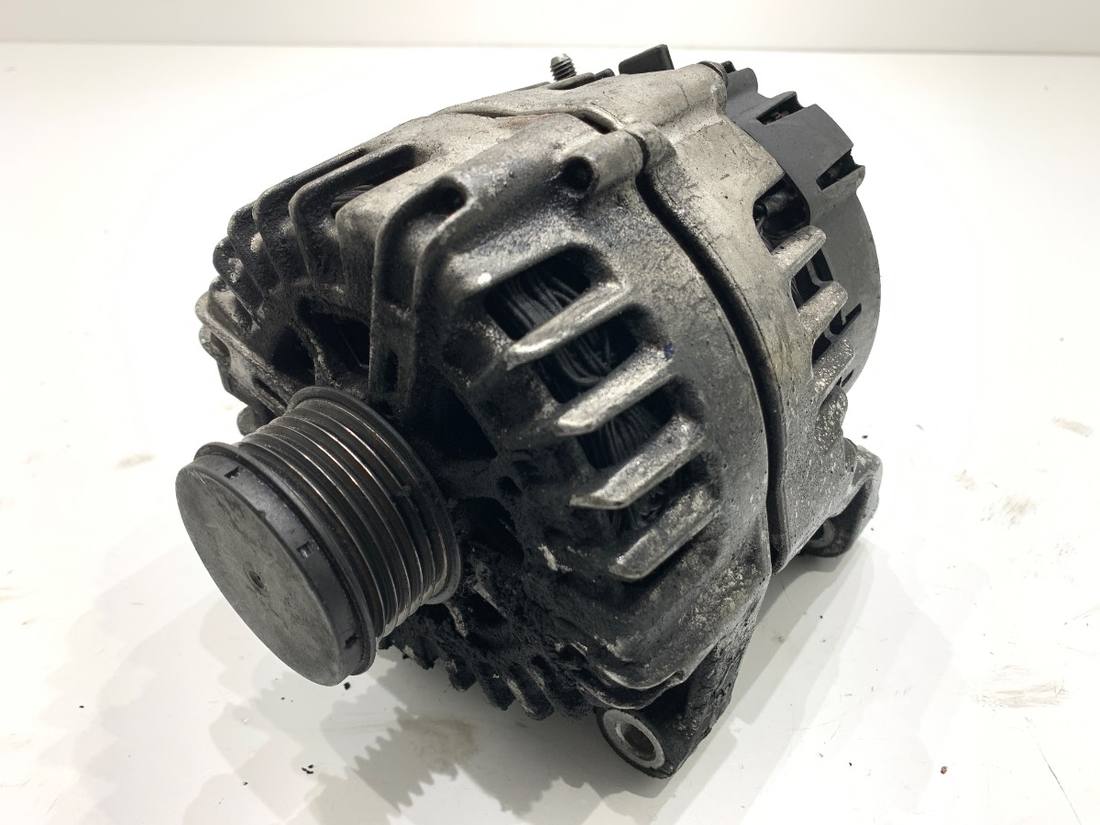 Генератор BMW X6 8570675 — фото деталі 2